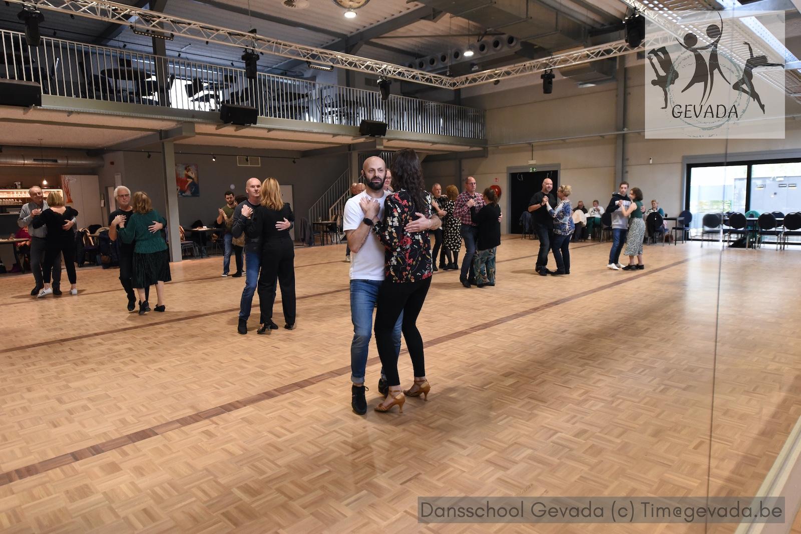 2022-11-20 Bachata Alex 750_0541 kopie